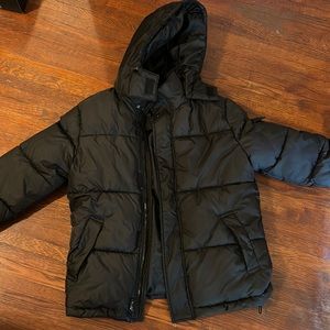 Men’s black puffer coat
